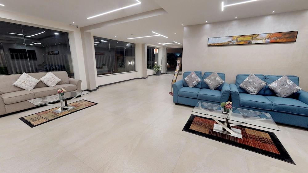 37Th Crescent Boutique Suites Bangalore Buitenkant foto